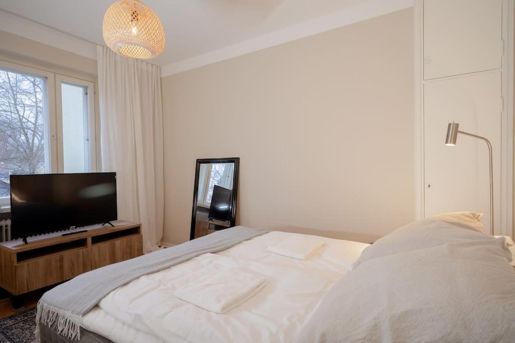 Beautiful Small Apartment Турку Экстерьер фото